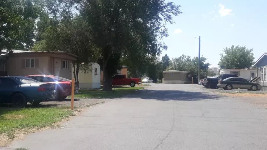 Majestic Meadows MHP - Manufactured housing community in ID